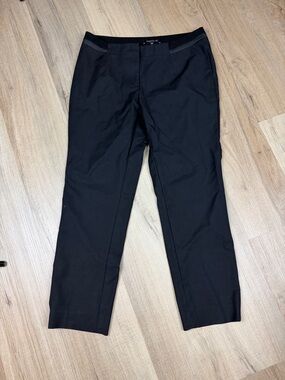 Lafayette 148 New York Women’s‎ Cropped Ankle Trousers - Black. Size 6